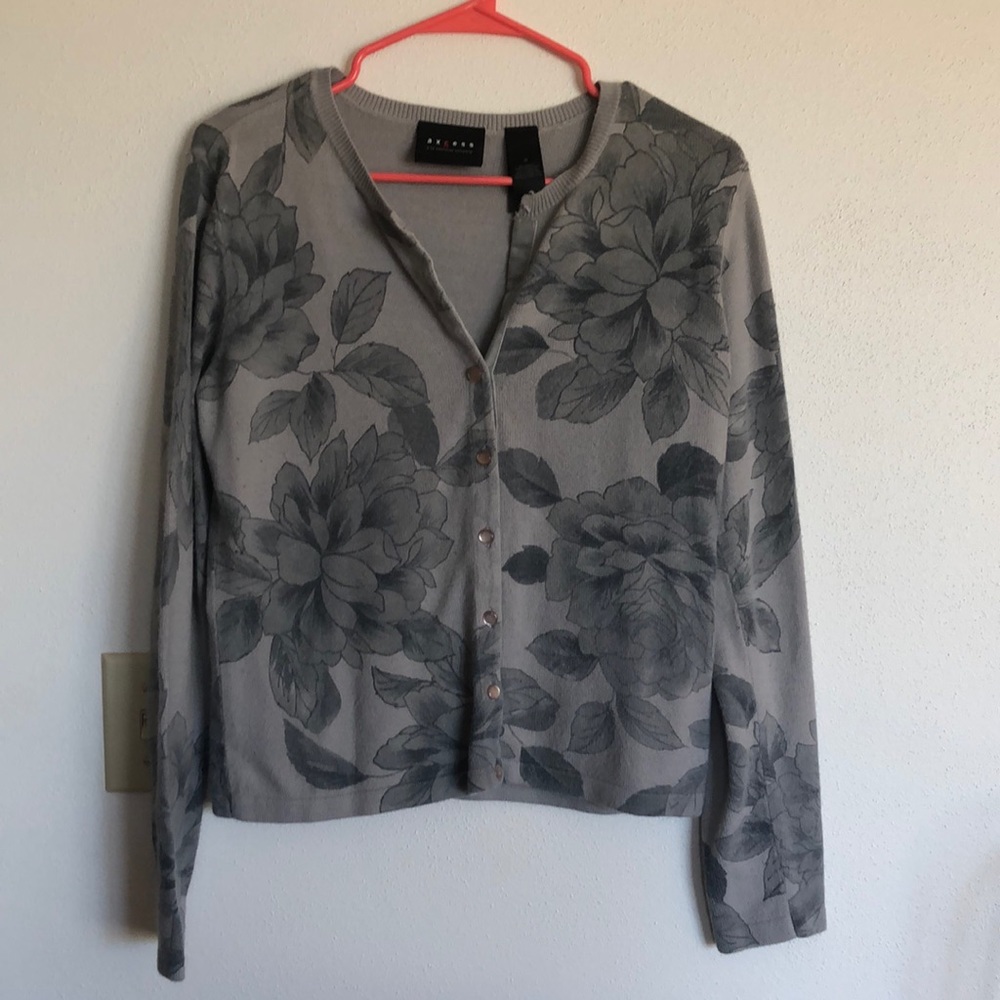 Women’s cardigan